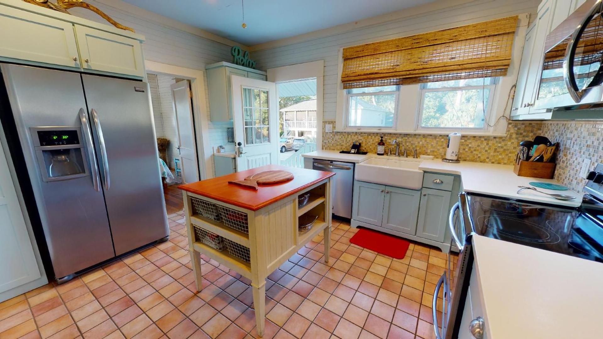 1201 Lovell Avenue By Tybee Beach Vacation Rentals ไทบีไอส์แลนด์ ภายนอก รูปภาพ