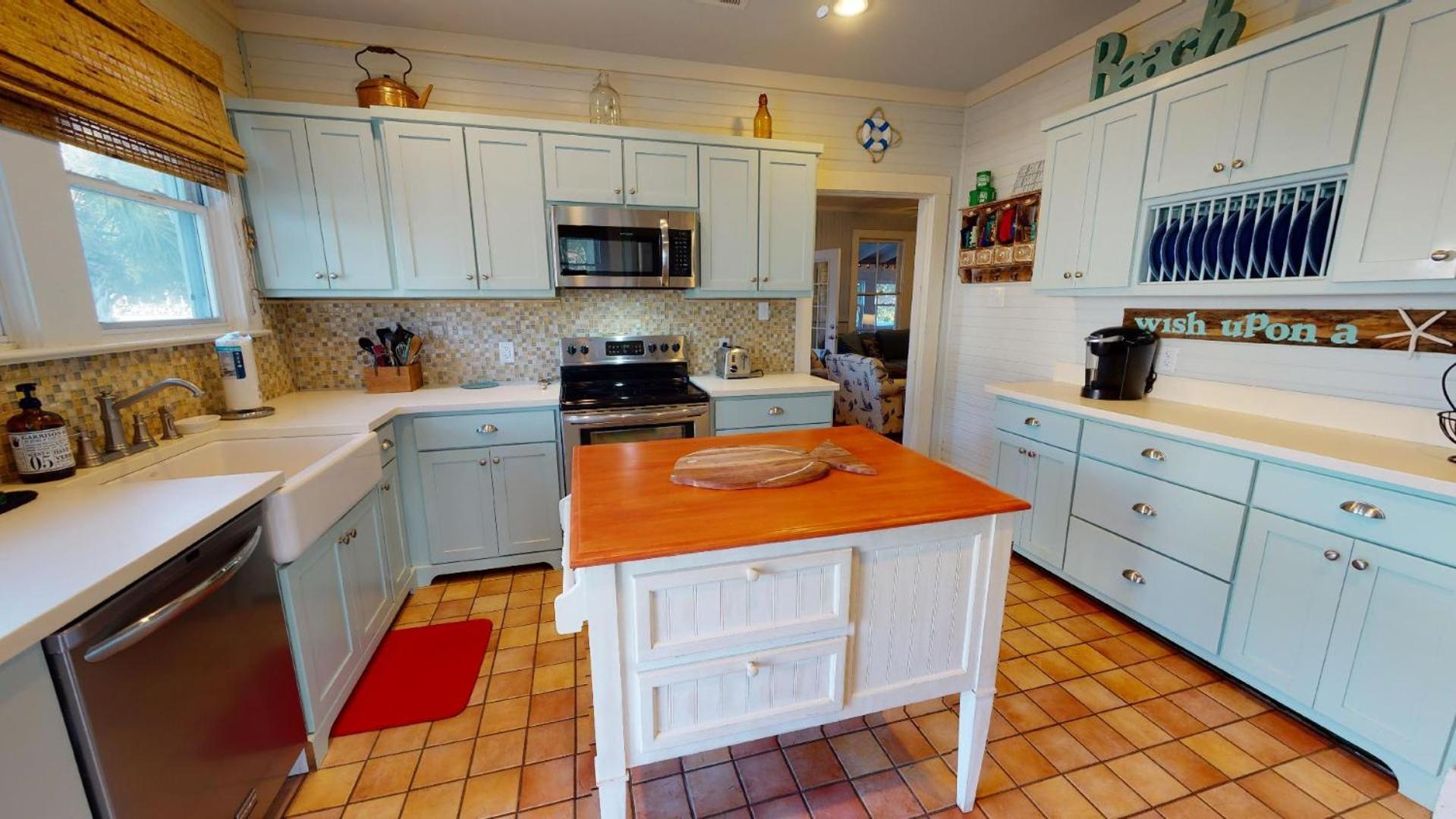 1201 Lovell Avenue By Tybee Beach Vacation Rentals ไทบีไอส์แลนด์ ภายนอก รูปภาพ