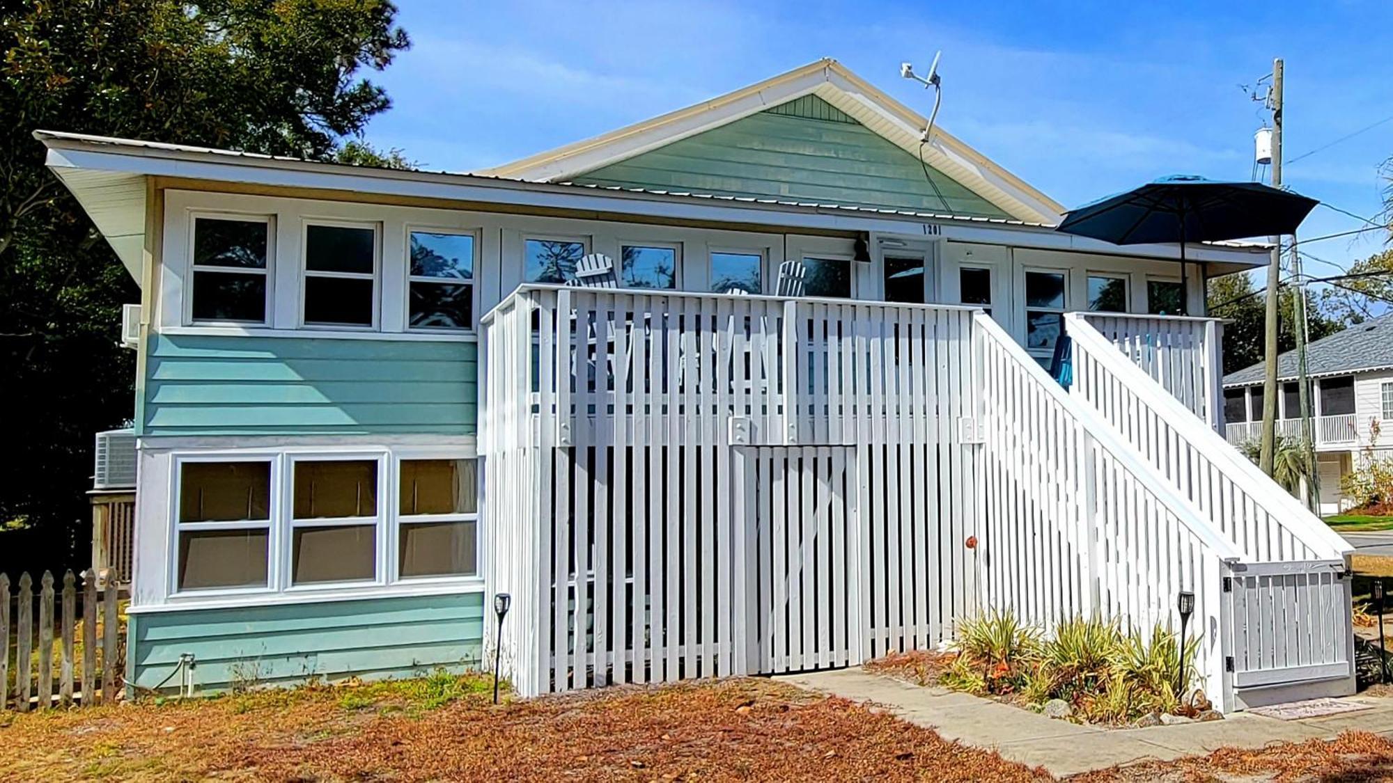 1201 Lovell Avenue By Tybee Beach Vacation Rentals ไทบีไอส์แลนด์ ภายนอก รูปภาพ